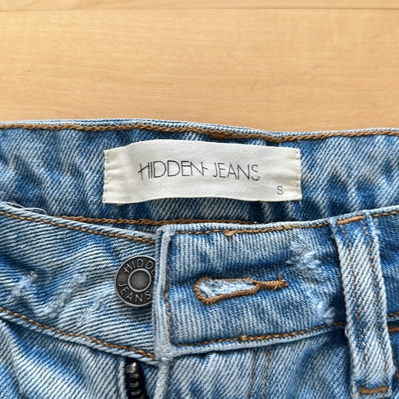 Hidden Jeans Denim Shorts - Picture 3 of 6